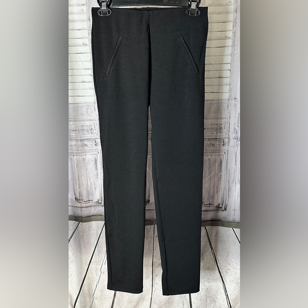 Showpo skinny pants.